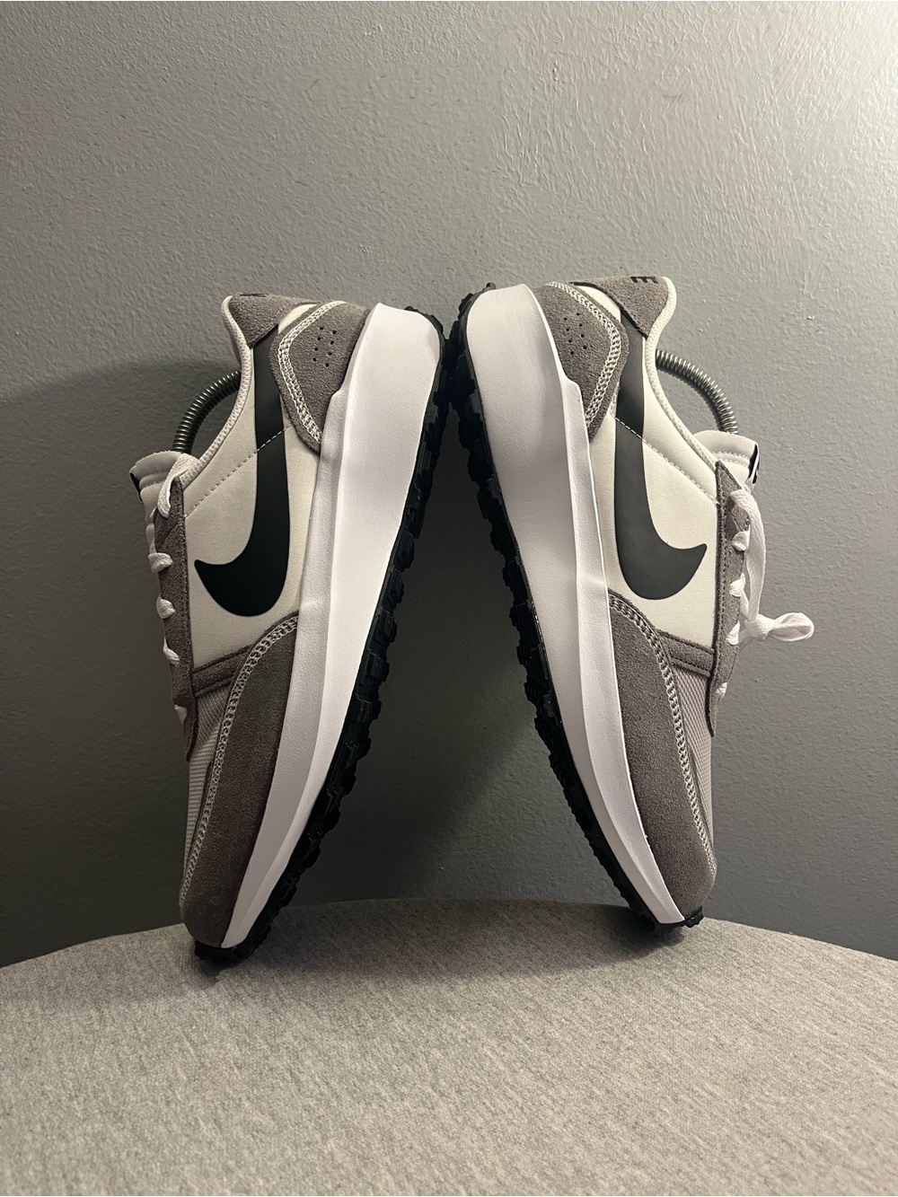 Nike Waffle Nav Phantom Black Flat Pewter White Men's Shoe Size 10 FJ4195-003 - Picture 7 of 12